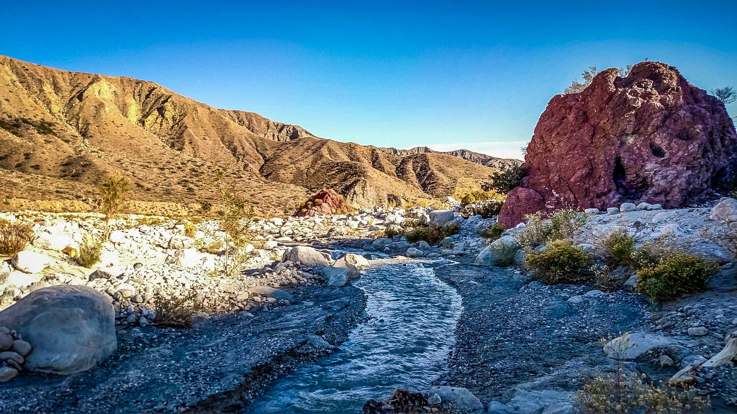 Best Desert Hikes in California: Whitewater Canyon Loop Credit: We Who Roam