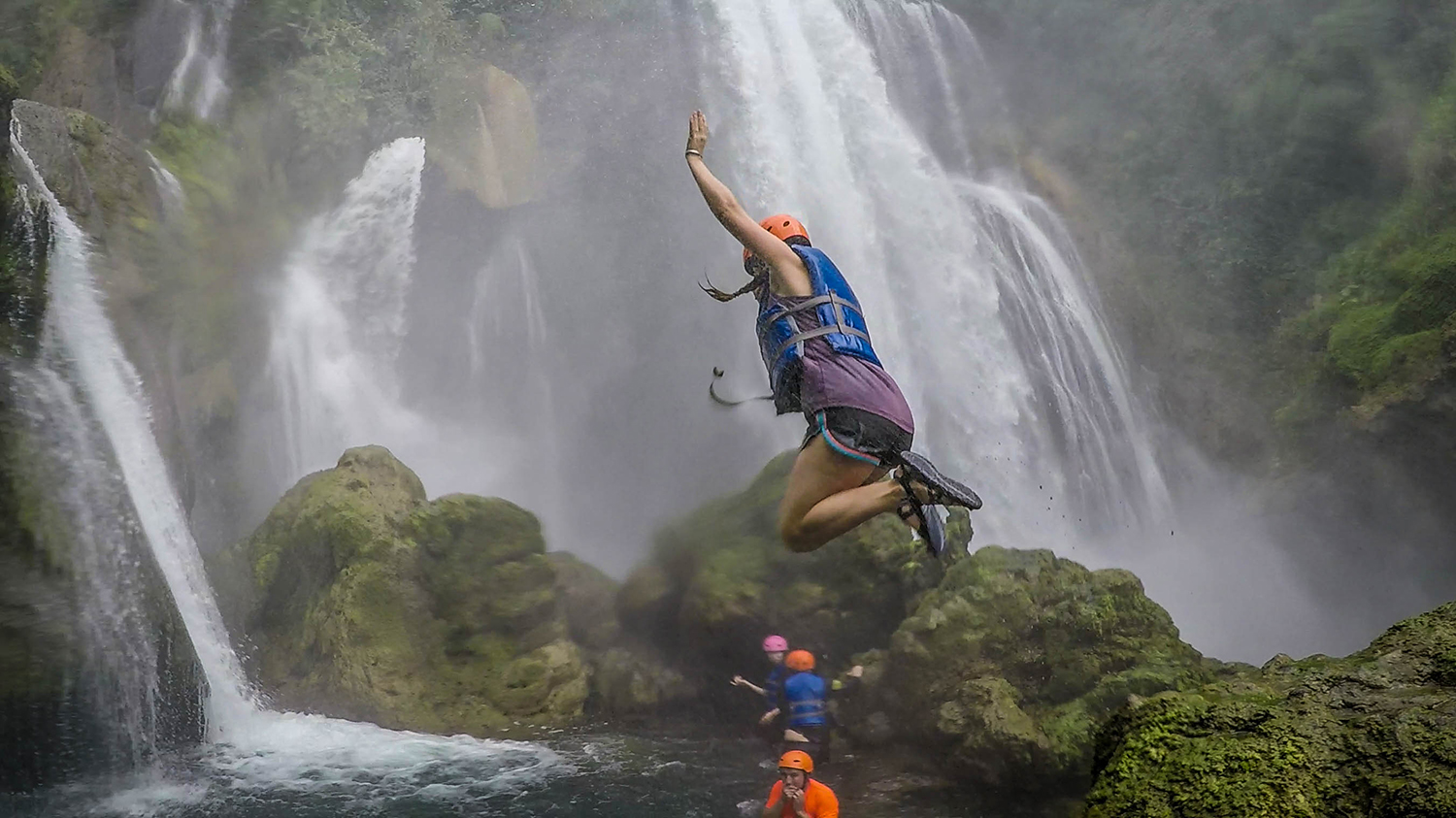 Things to Do in Lake Yojoa Honduras Pulhapanzak Waterfall