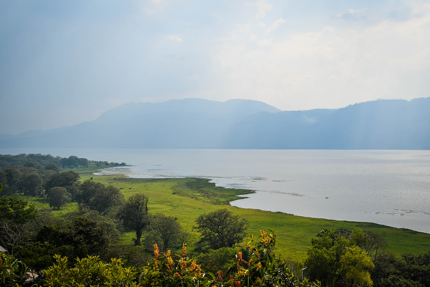 Things to Do in Lake Yojoa Honduras Viewpoint