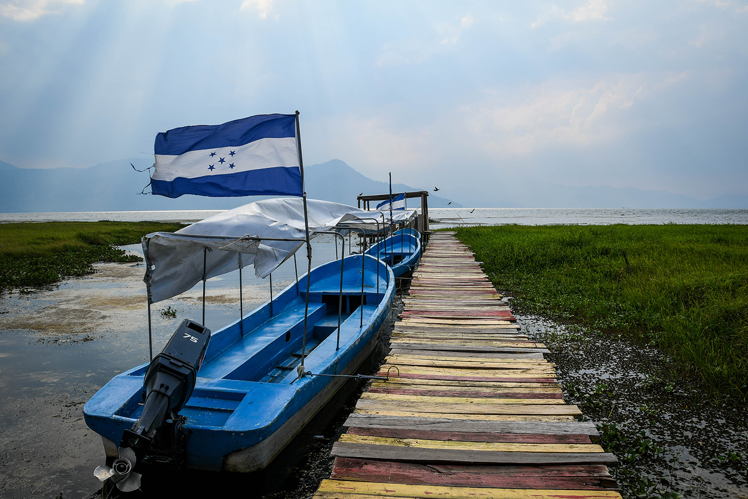 Things to Do in Lake Yojoa Honduras Boat on Lake