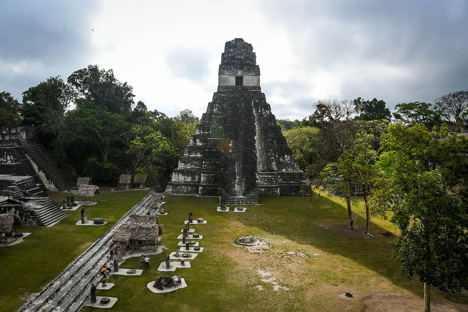Visit Tikal Guatemala Ancient Ruins Early Morning