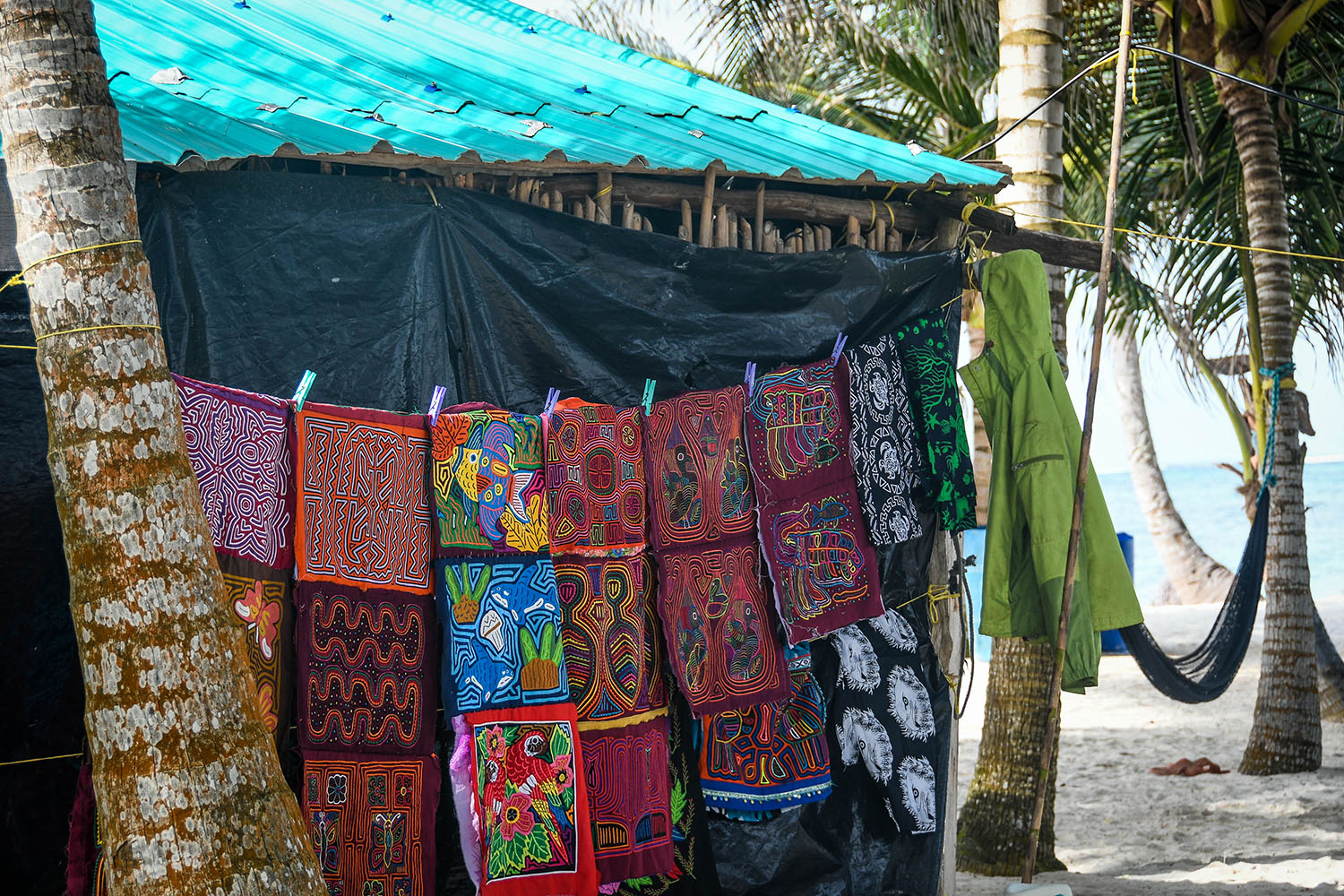 San Blas Islands Panama to Colombia Kuna Mola Fabrics