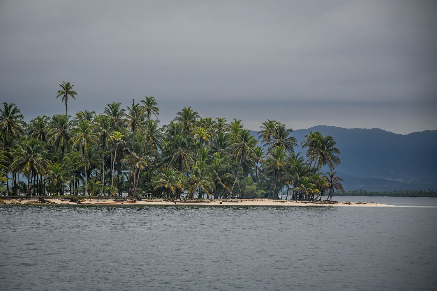 San Blas Islands Panama to Colombia Sandy Island