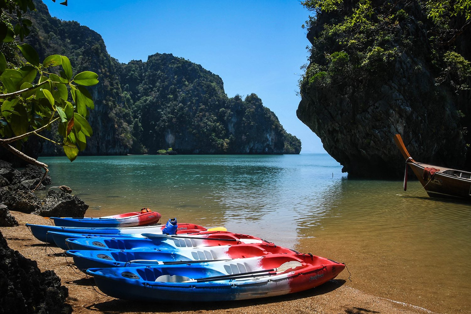 Things to do in Koh Lanta Thailand sea kayaking