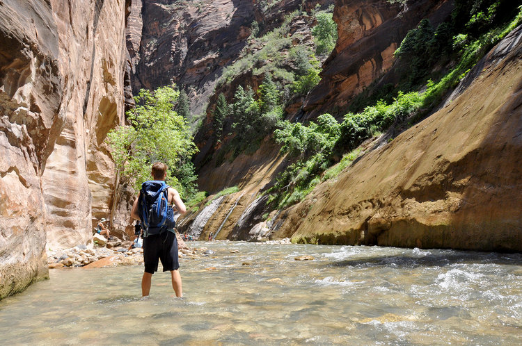 Backpack Utah Mighty 5 National Parks