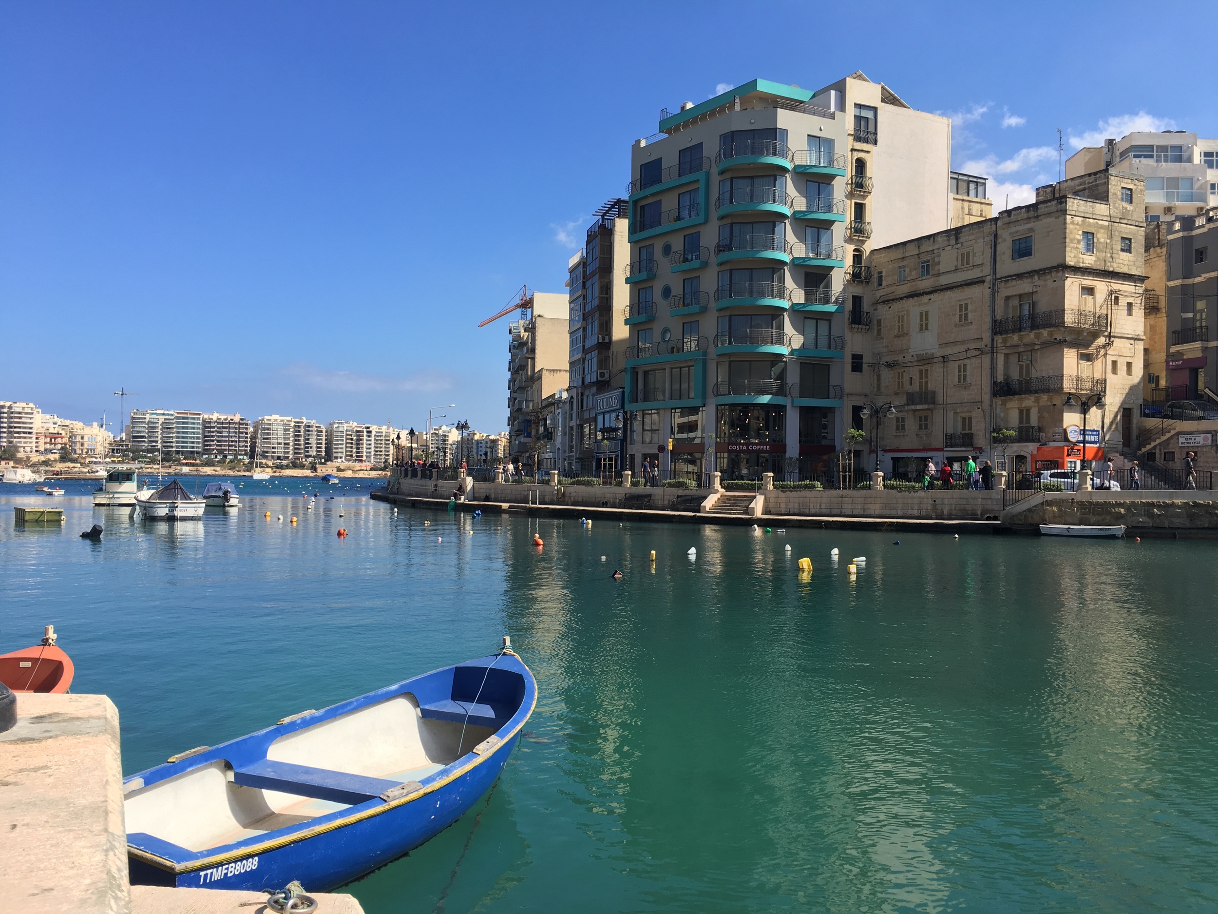 Sunny harbor;Photo credit: Lucy Mugford