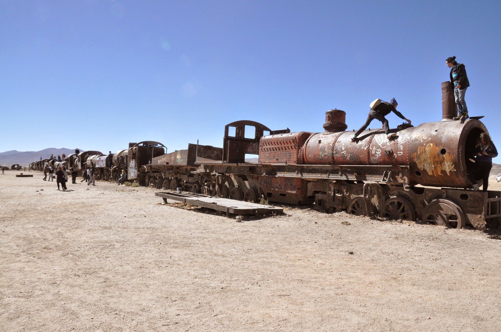 Salar De Uyuni Bolivia Red Planet