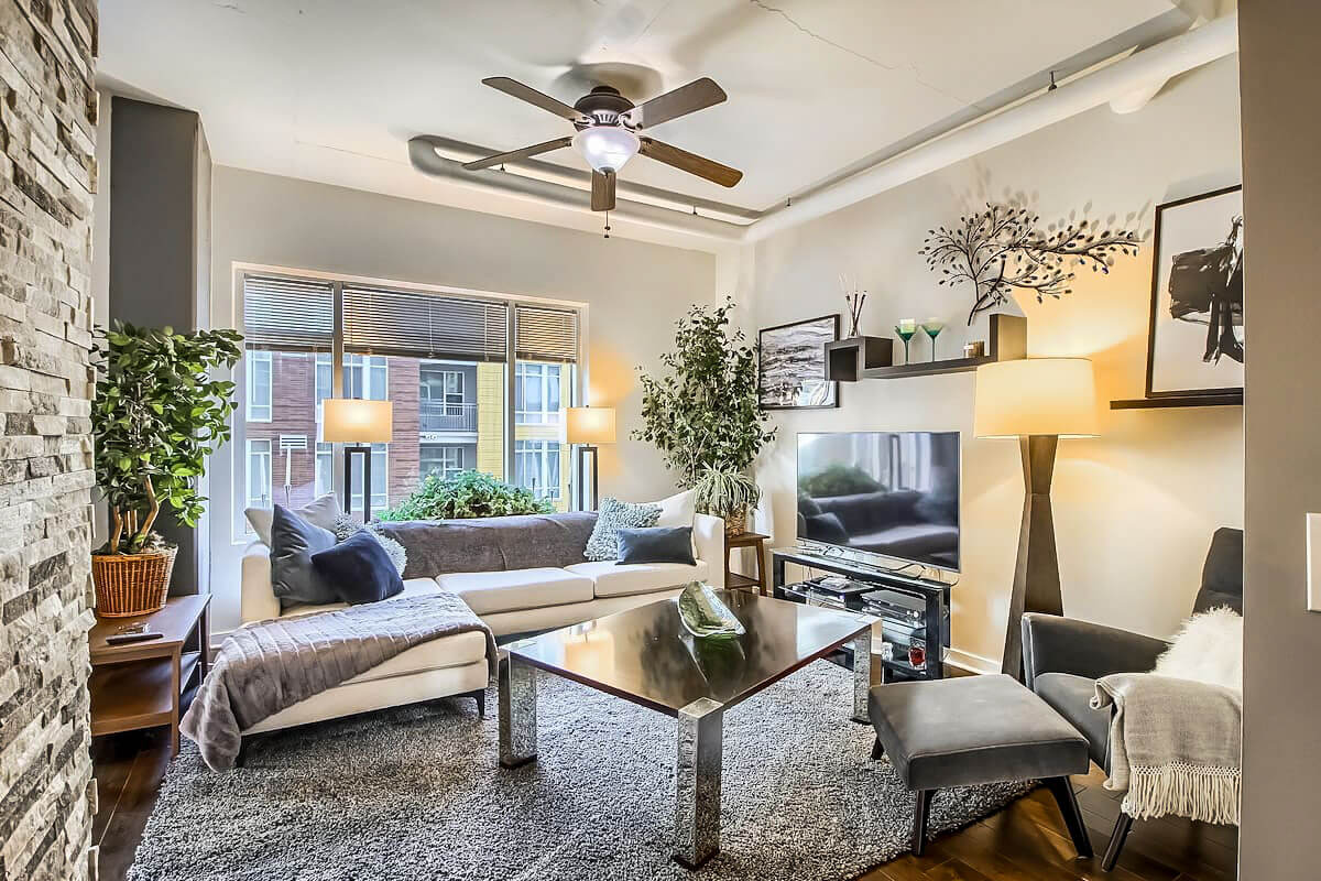 Airbnbs in Denver |Luxury Highrise in LoDo