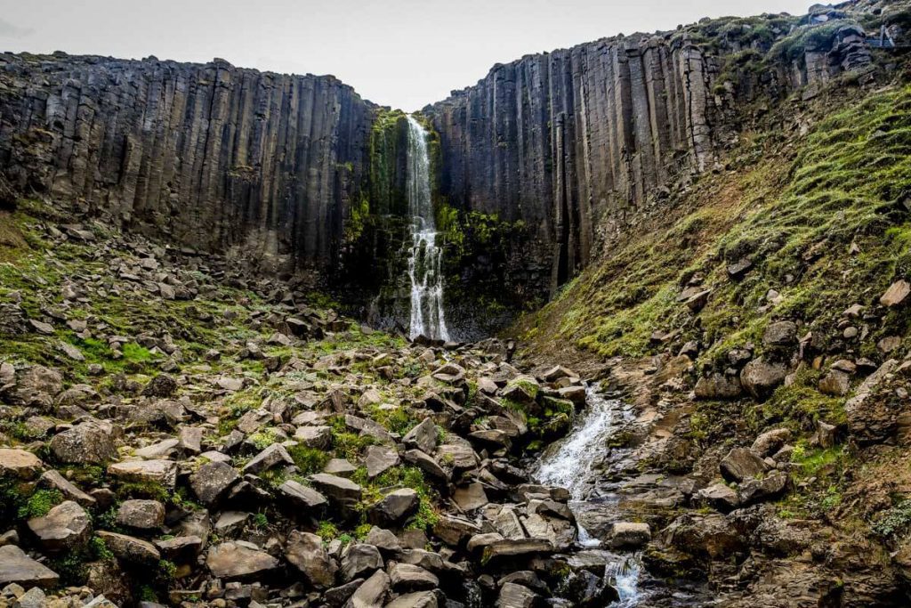  (Stuðlagil Waterfall)
