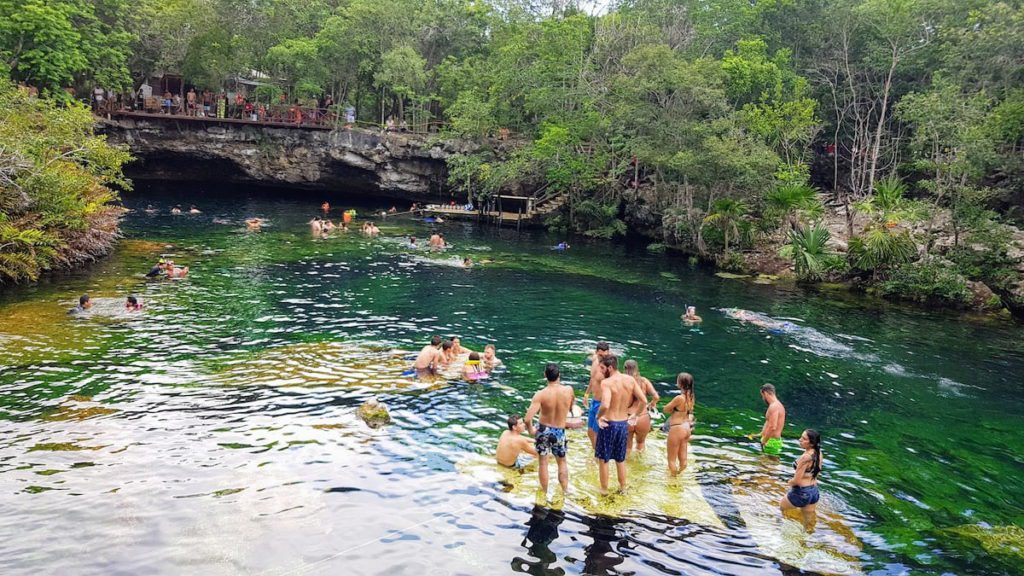 Cenote Jardin del Eden