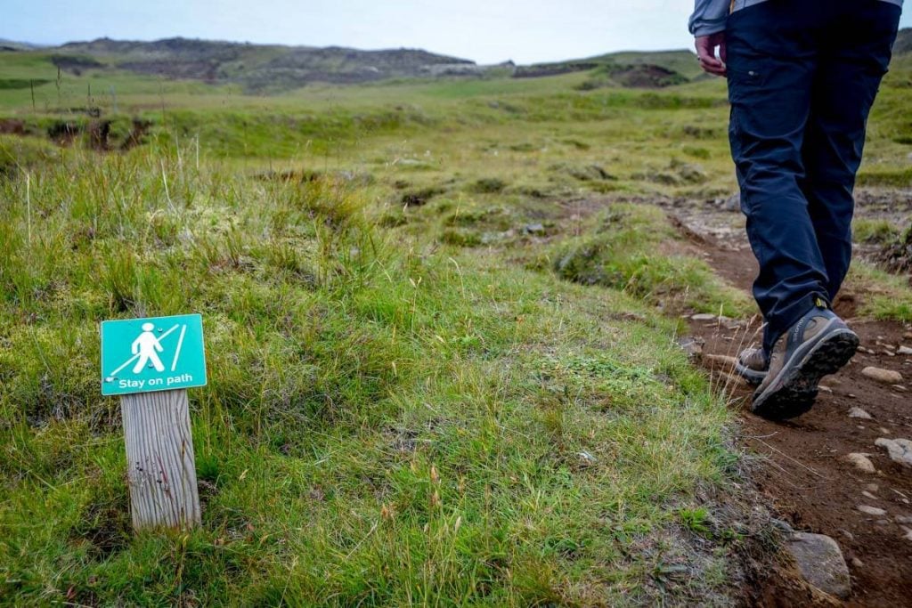 'Stay on path' sign