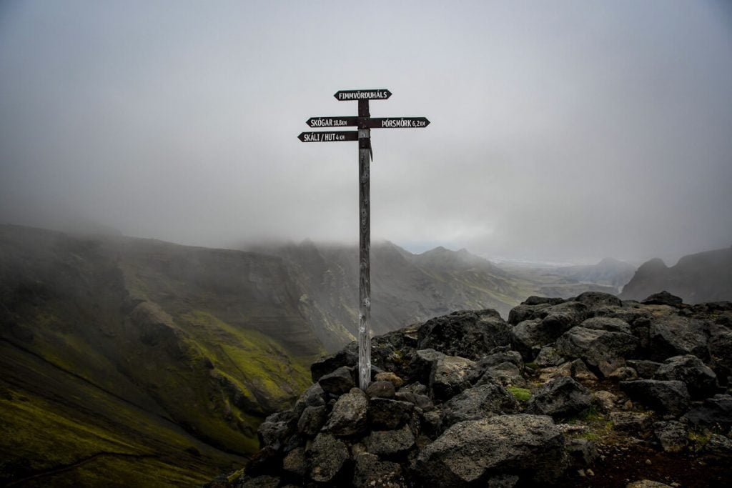 Fimmvörðuháls Hike signage