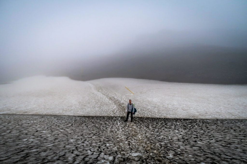 Fimmvörðuháls Hike snowfield crossing