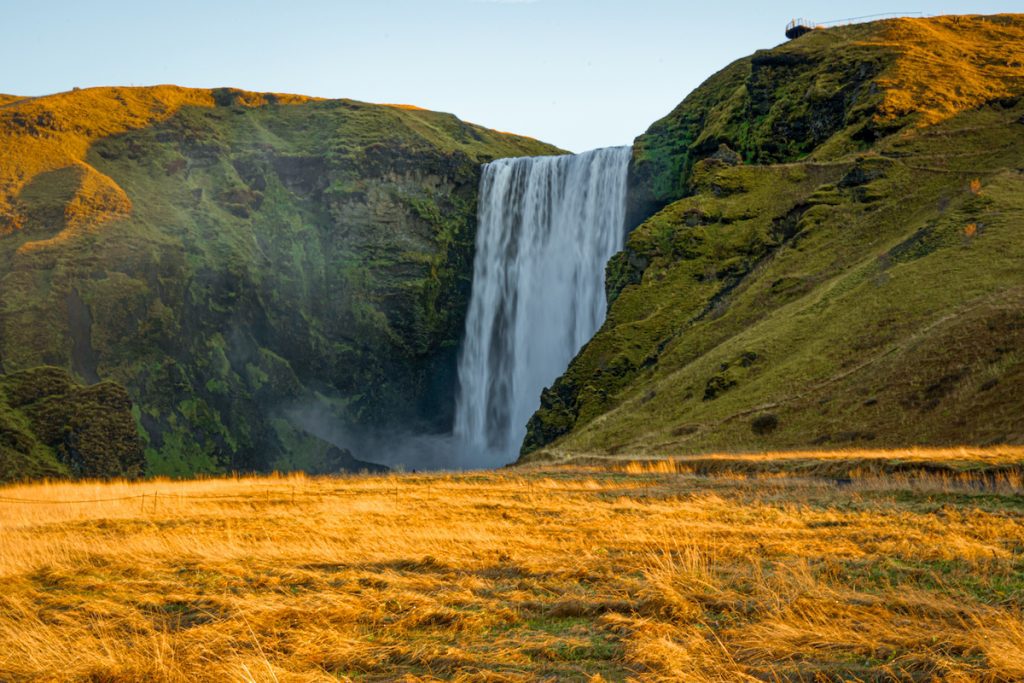 Fimmvorduhals Skogafoss