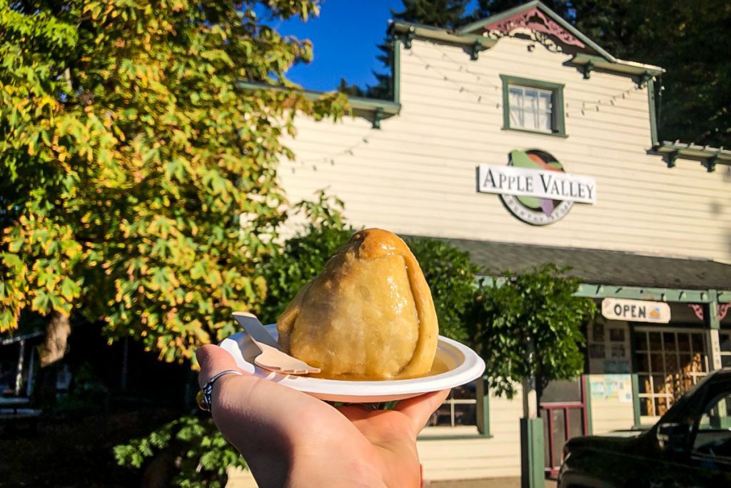 Apple Valley Country Store Hood River Oregon