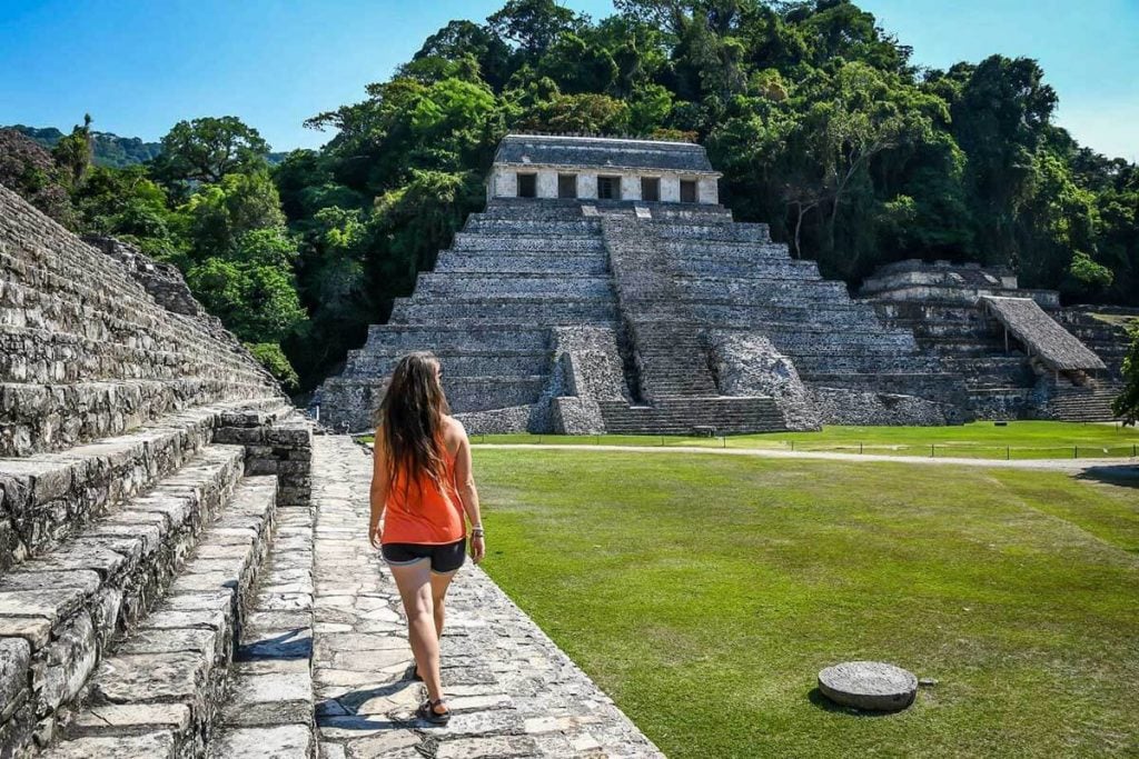 tourist season mexico