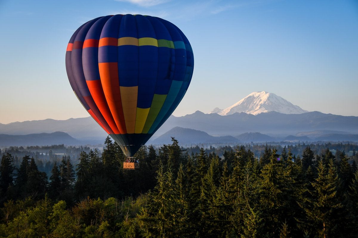 Hot air balloon bag hi-res stock photography and images - Alamy