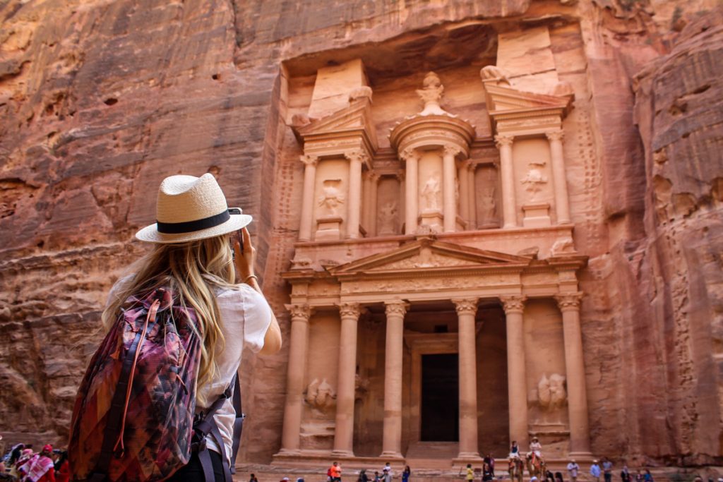 Photographing The Treasury in Petra Jordan