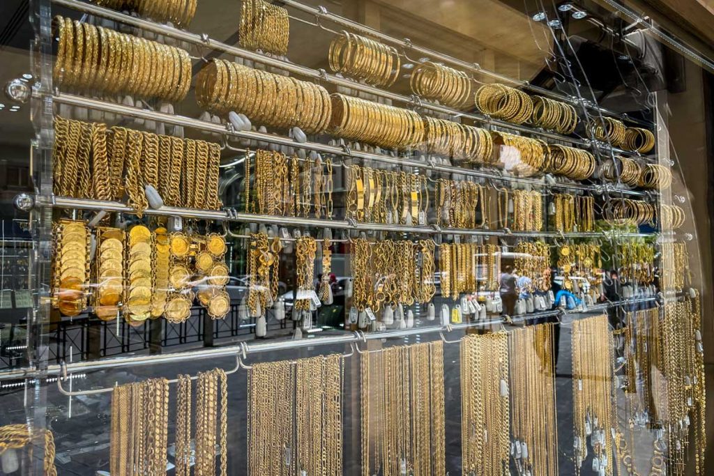 shop for gold in Amman Jordan