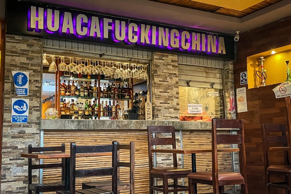 Huacafuckingchina Bar