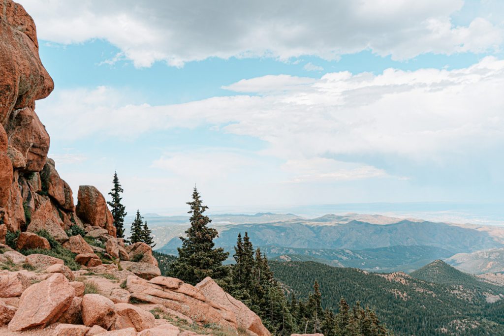 Pikes Peak Colorado_STOCK-U