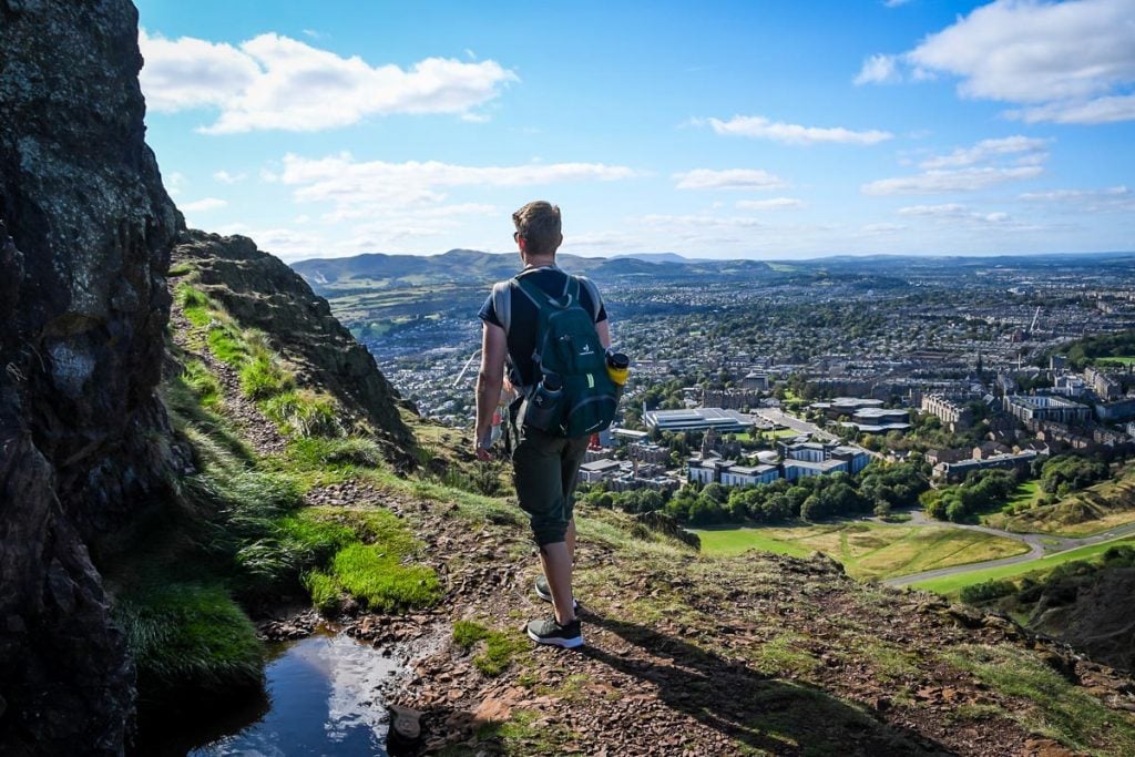 Authurs Seat hike Edinburgh Scotland