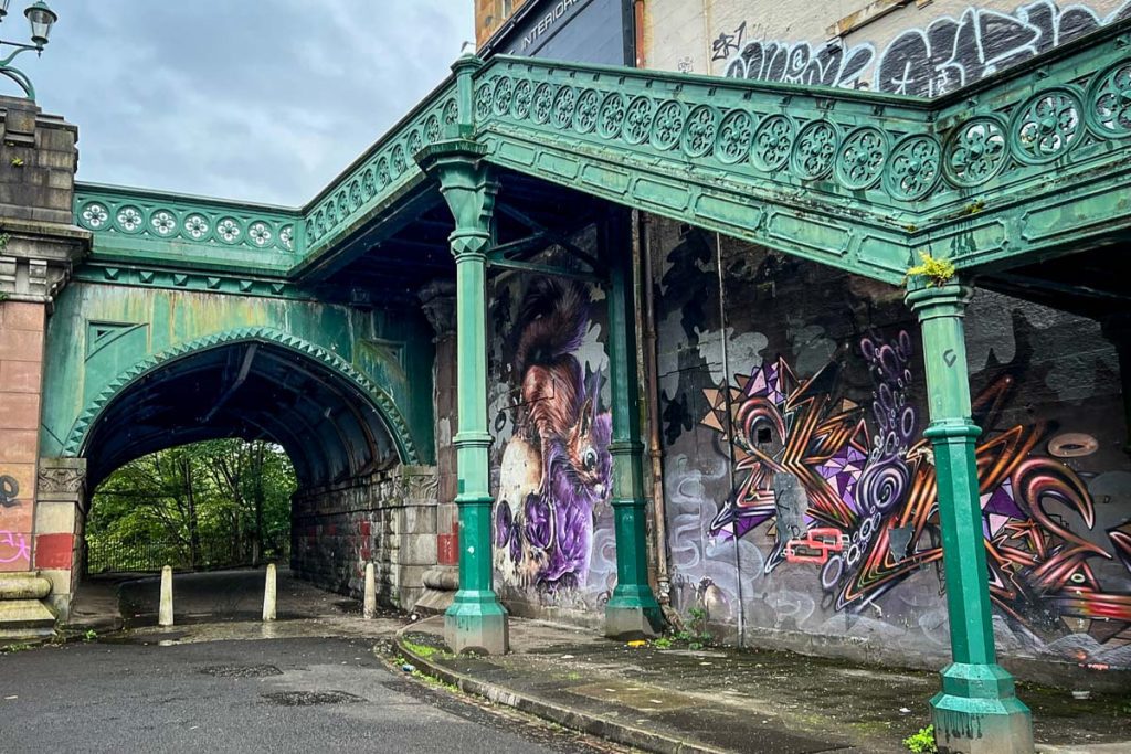 street art in Glasgow Scotland