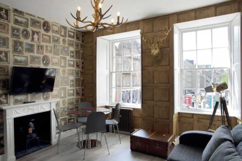 Magical Harry-Potter Inspired Flat Edinburgh Airbnb 3