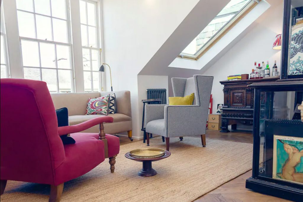 Old Town roof top apartment Edinburgh Airbnb