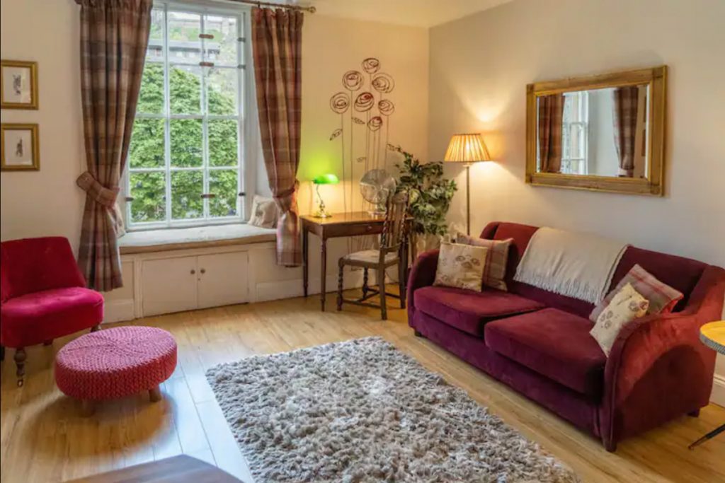 Stunning Castle View Apartment Edinburgh Airbnb