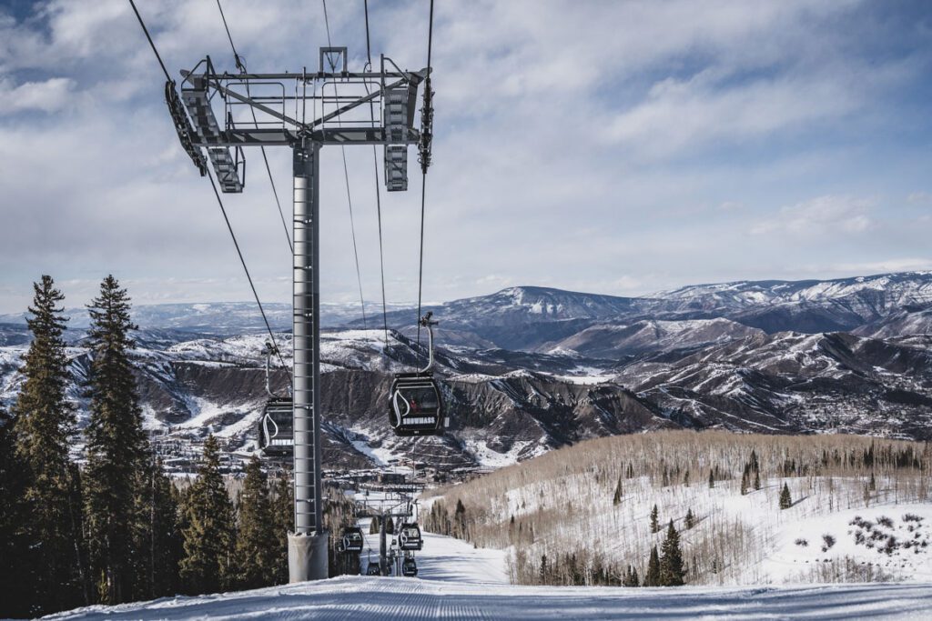 Aspen Snowmass Colorado Ski Resort_STOCK-U