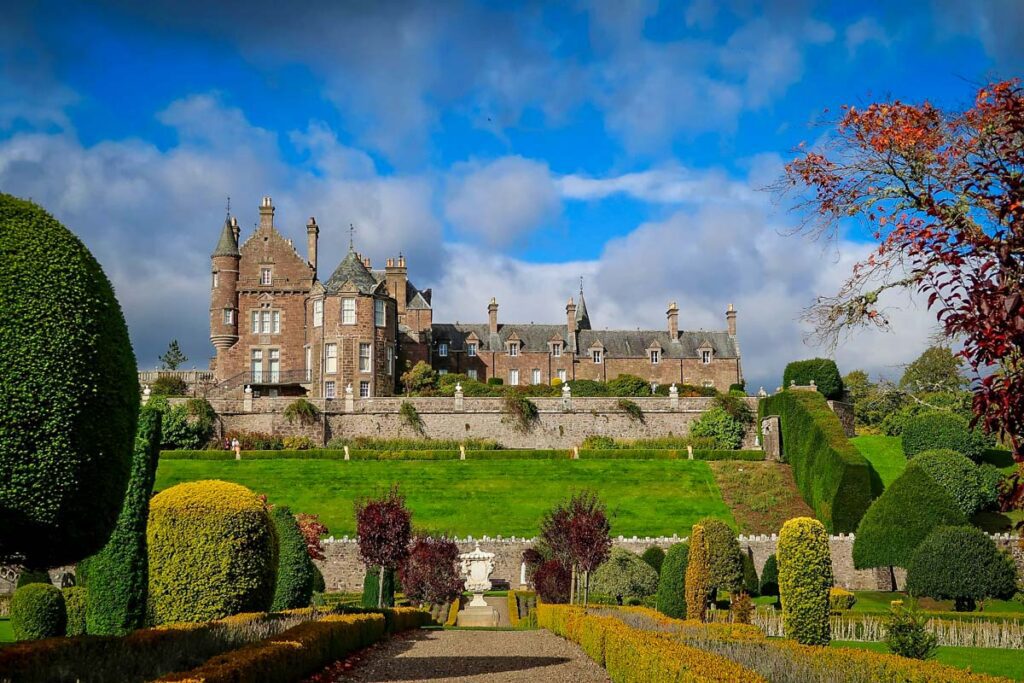 Drummond Castle Scotland_STOCK-Pix
