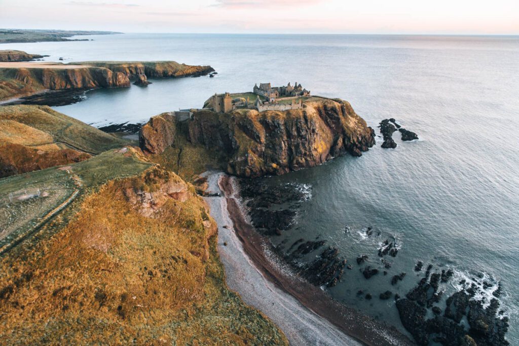 Dunnottar Castle Scotland_STOCK-U