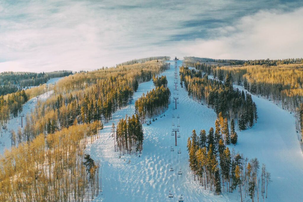 Eagle County Colorado Ski Resort_STOCK-U