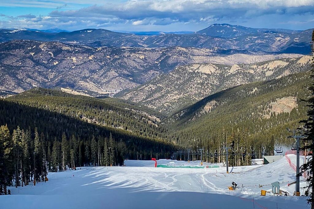Echo Mountain (Coloradoski.com)