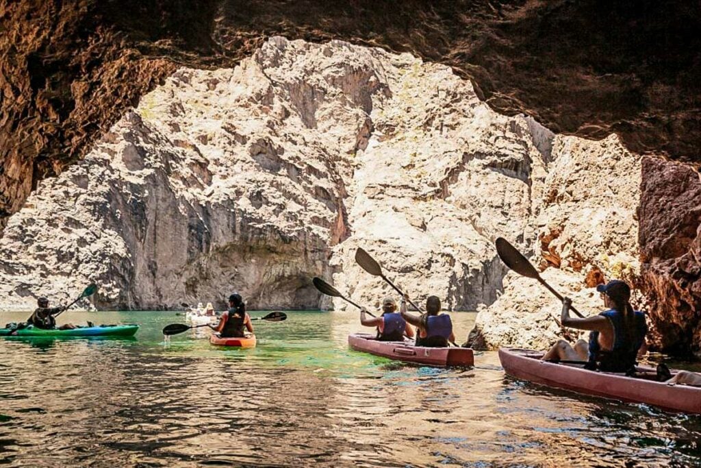 Emerald Cave kayak tour (GYG)