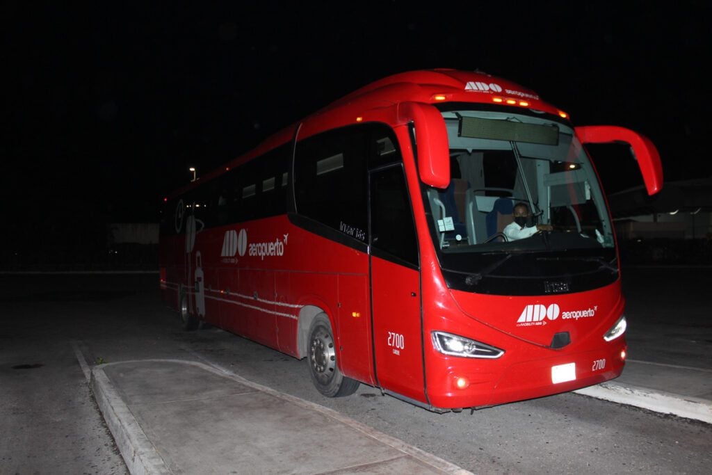 bus from Cancun to Playa del Carmen