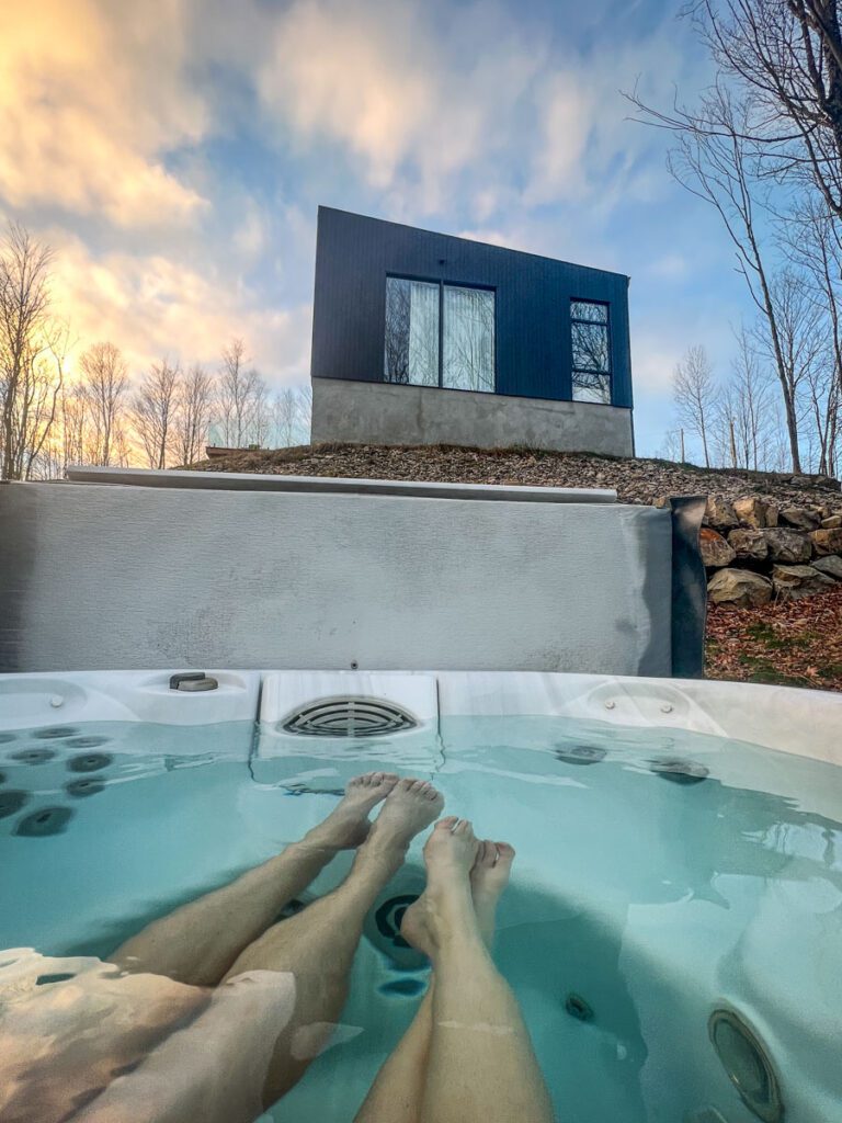 Airbnb Montreal Canada hot tub wide angle