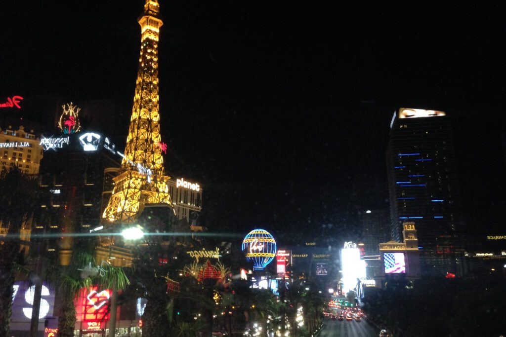 cool places to visit in las vegas nevada