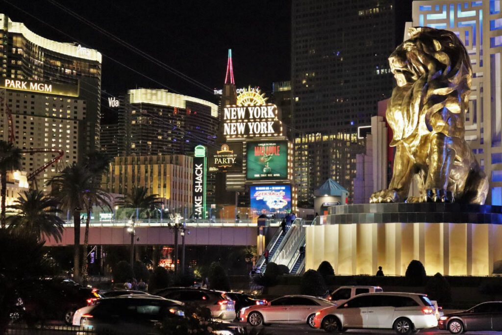 cool places to visit in las vegas nevada