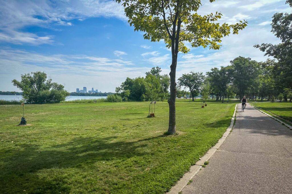 Chain of Lakes Regional Park Minneapolis