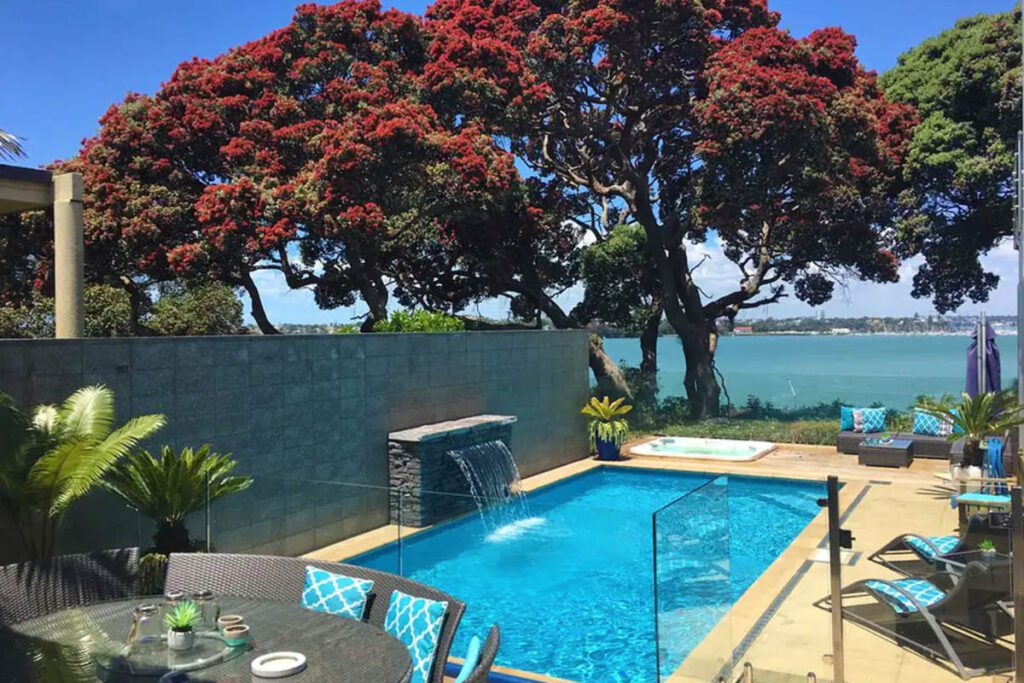 Airbnbs in Auckland | Resort style living