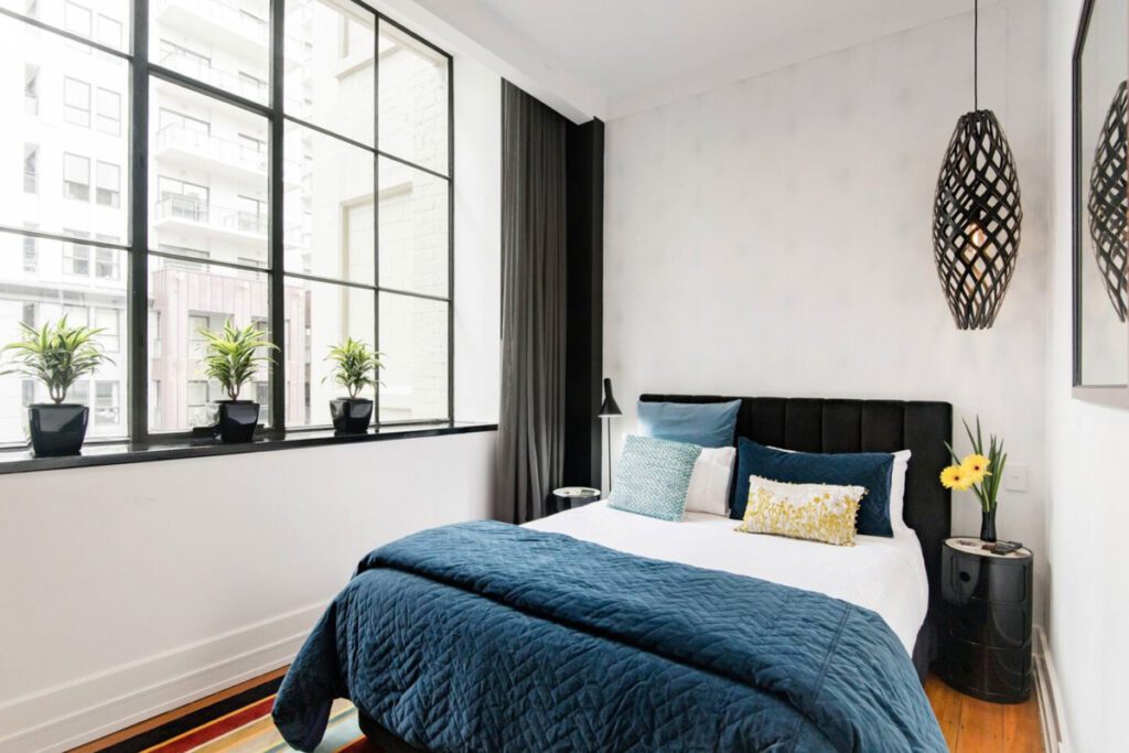 Airbnbs in Auckland | Snazzy Downtown Studio