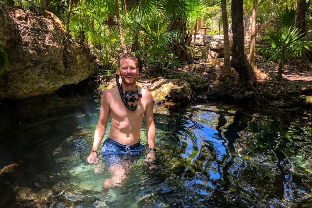 Cenote Azul Mexico