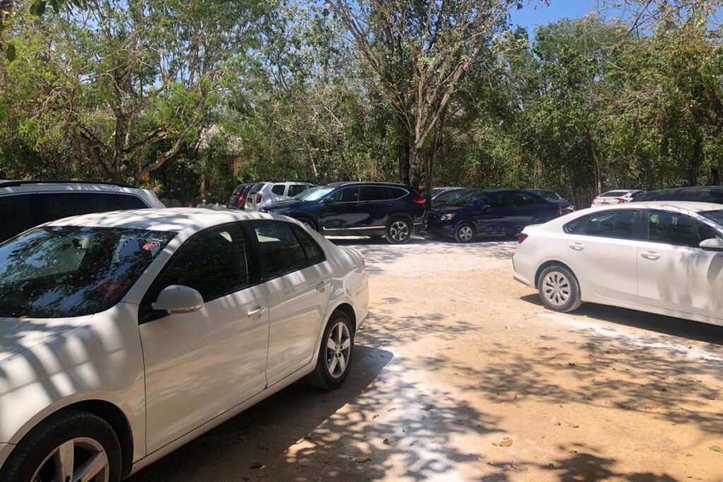 Parking at Cenote Azul Mexico