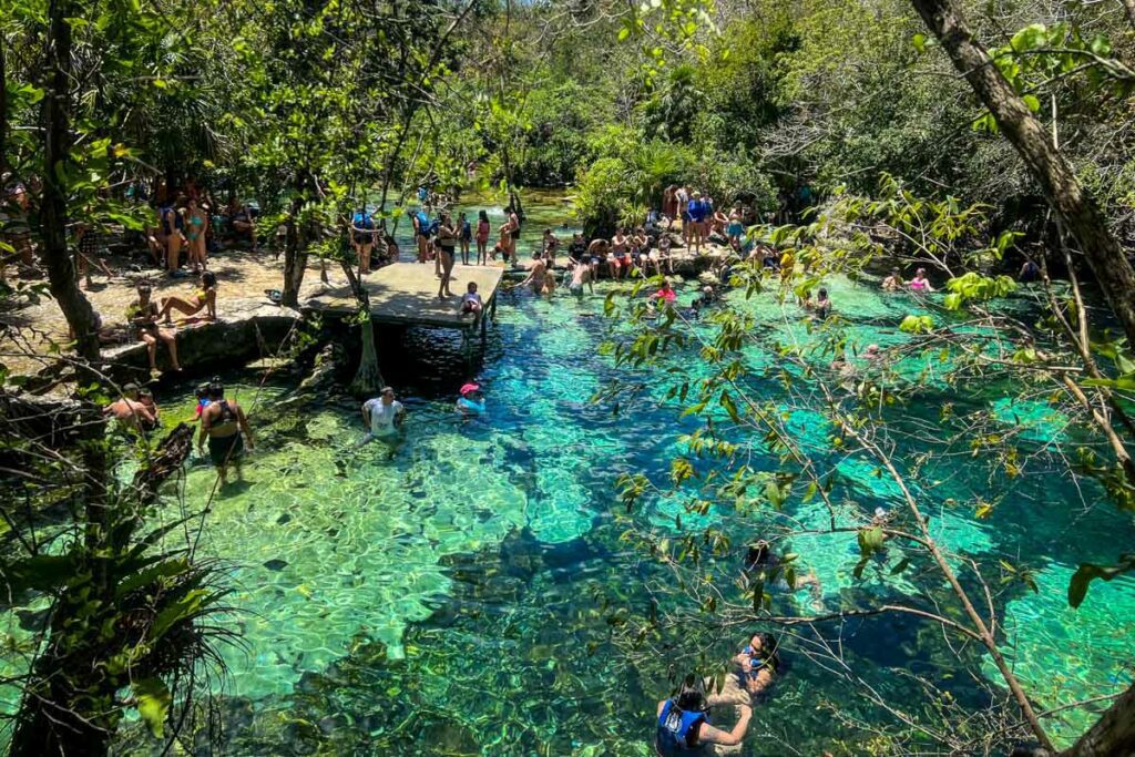 Cenote Azul Mexico