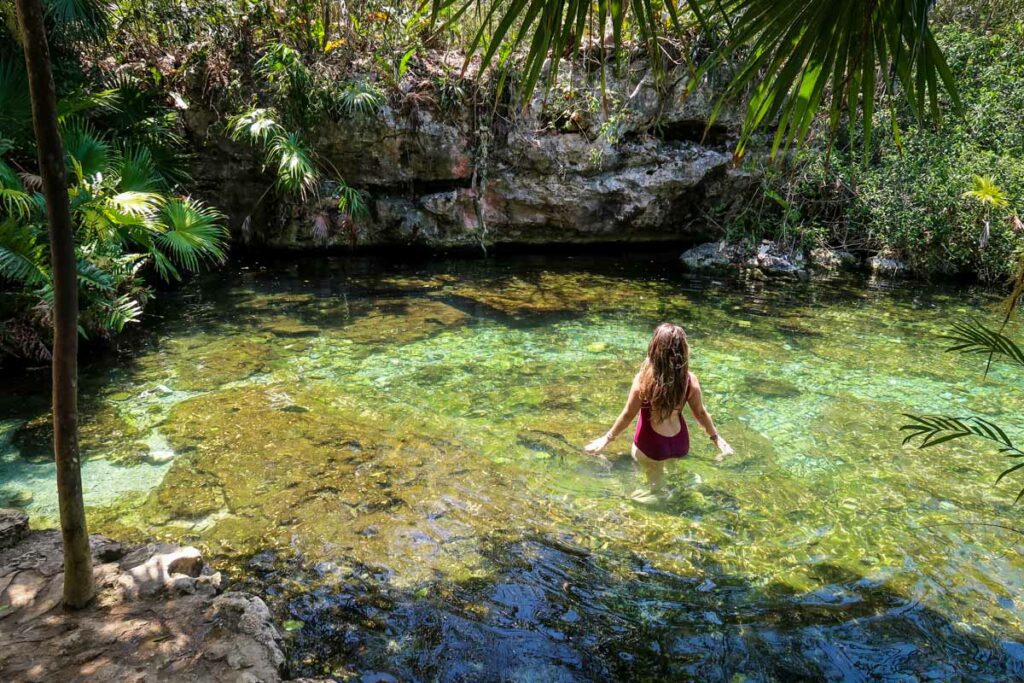 Cenote Azul Mexico