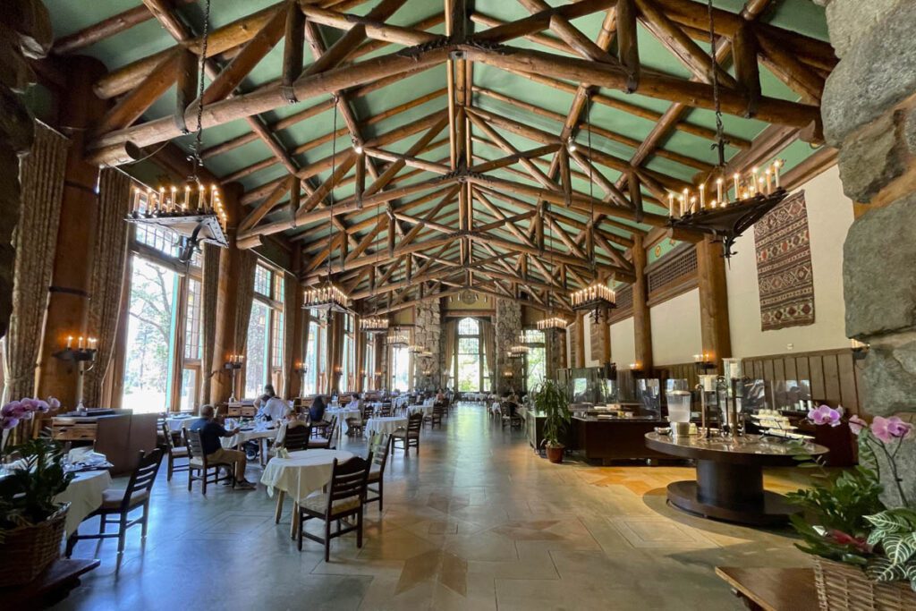 Dining room at the Ahwahnee Yosemite (Paul Fuchs)