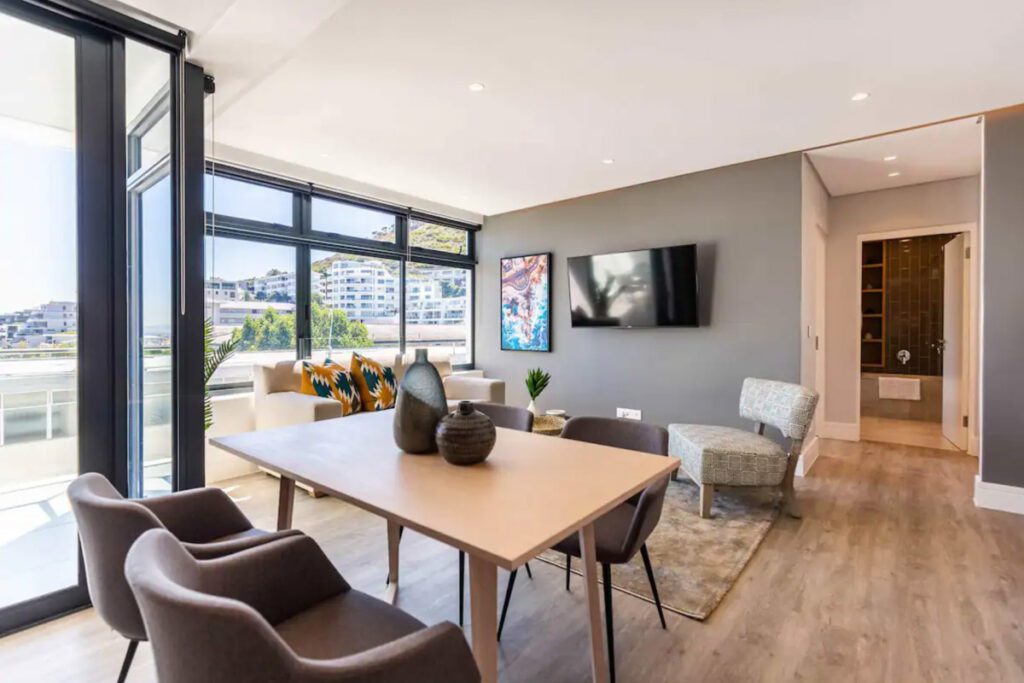 Airbnbs in Cape Town | Contemporary, Sea Point pad