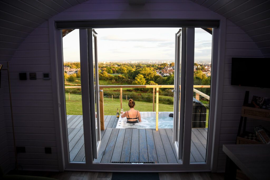 Glamping Scotland hot tub